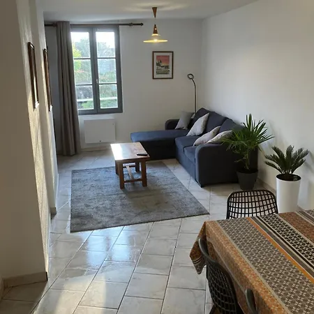 Grand Centre Chateau St Pierre Διαμέρισμα Saumur