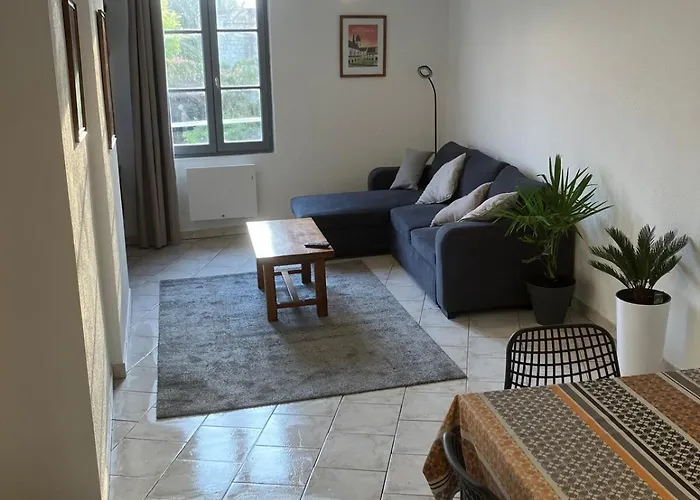 Grand Centre Chateau St Pierre 아파트 쏘뮤흐